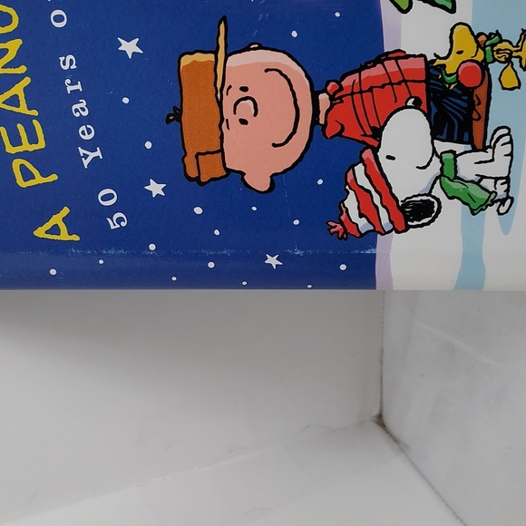 Vintage The Joy Of A Peanuts Christmas 50yrs of Holiday Comics Book 120 pages - Picture 10 of 11